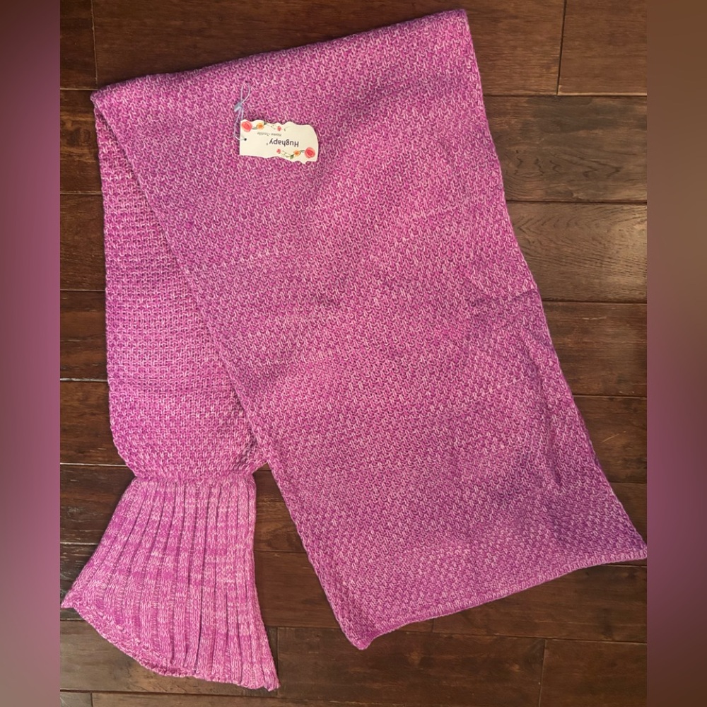 Hughapy Pink Mermaid Tail Blanket New!